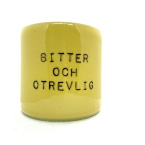 BITTER OCH OTREVLIG gul